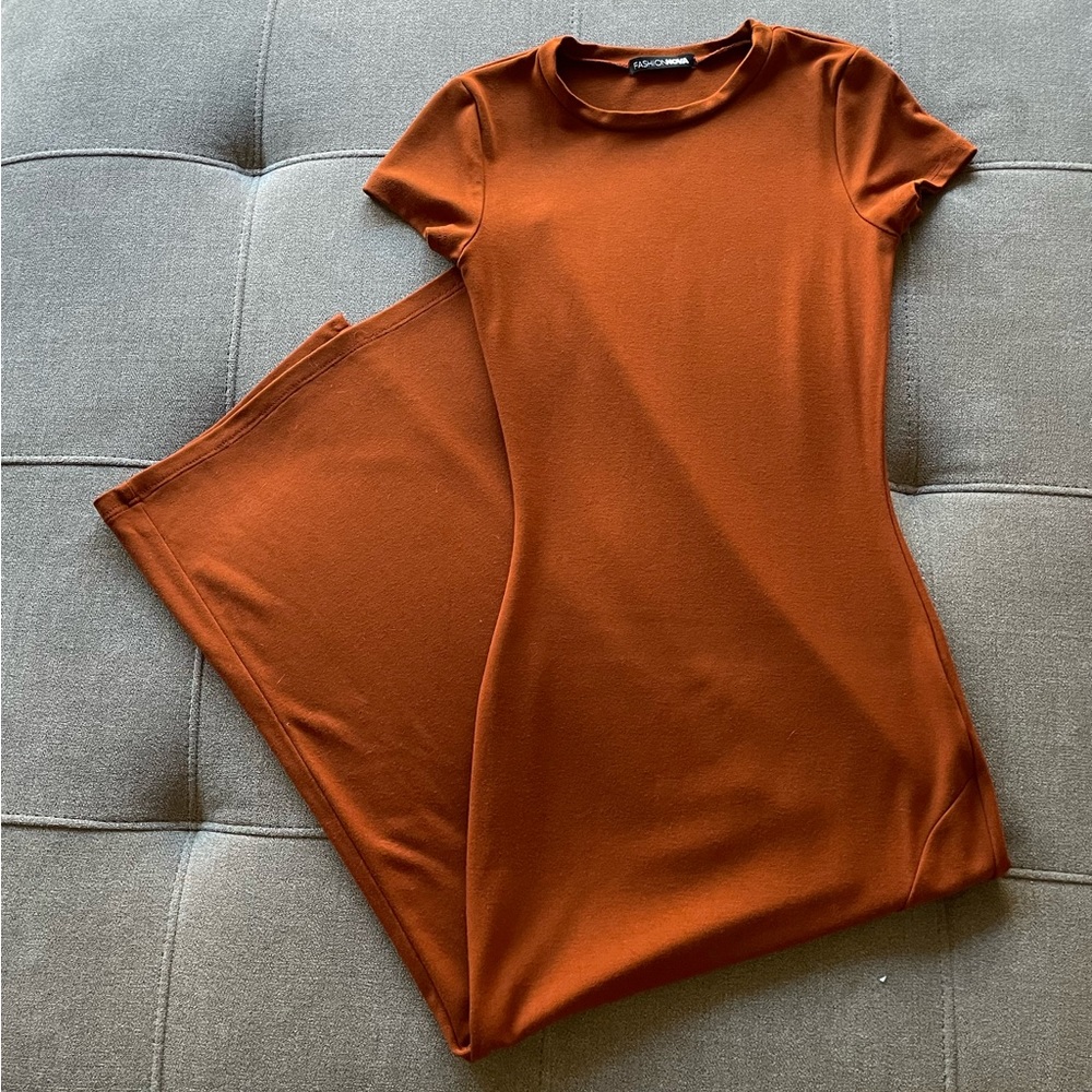 Fashion nova midi short sleeve dress